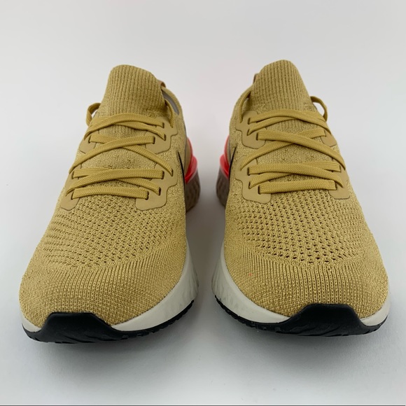 NEW Nike Epic React Flyknit 2 Club Gold - Picture 5 of 8